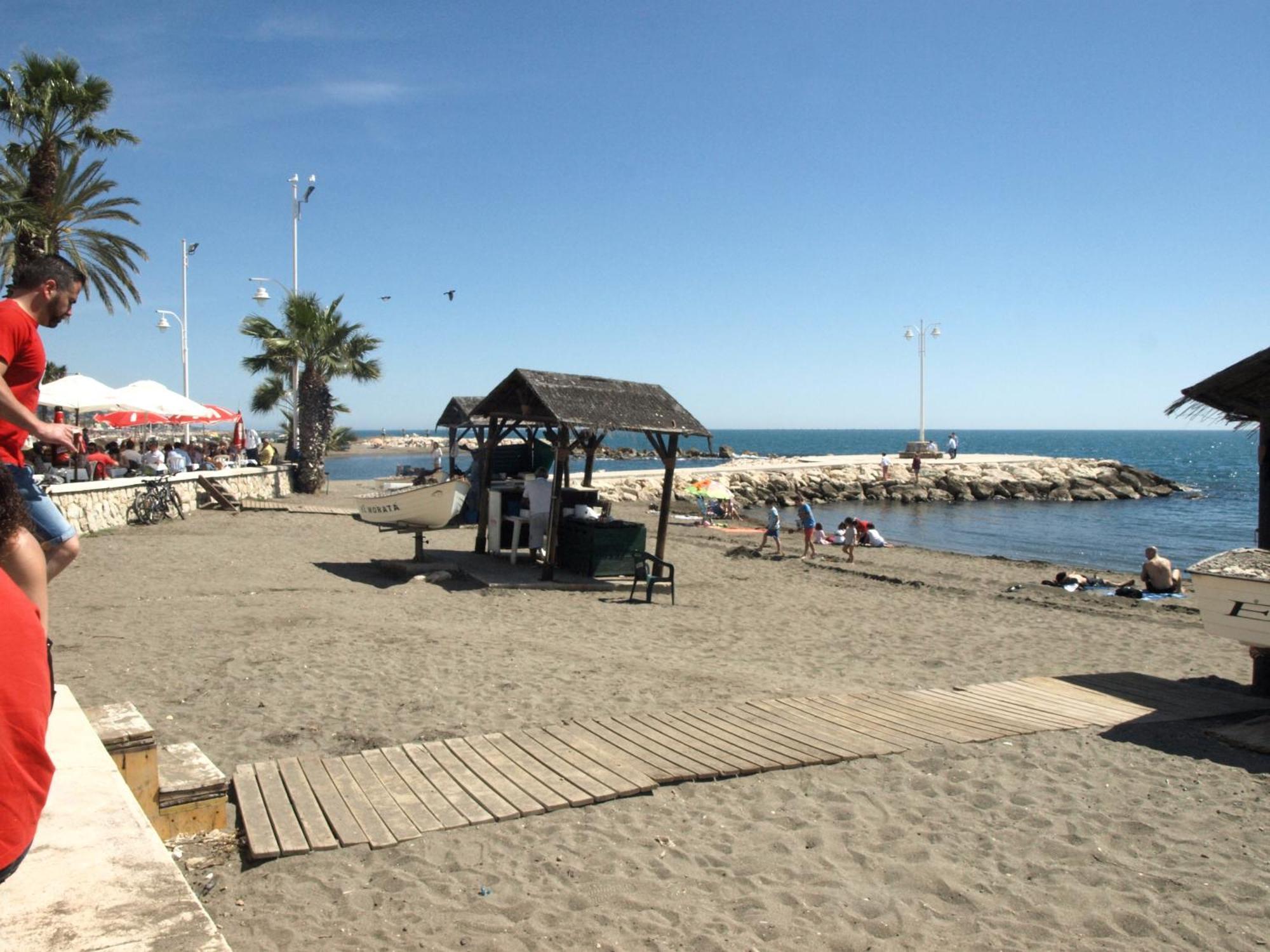 Malagaonbeach 1 - Two Bedrooms - Up To 3 People - 10 Meters Beach Exterior photo